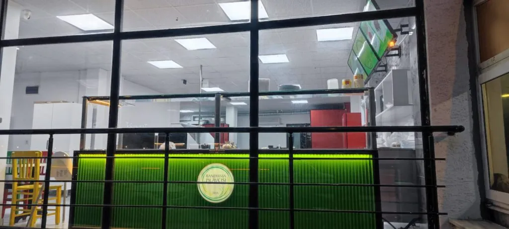 gallery grid image